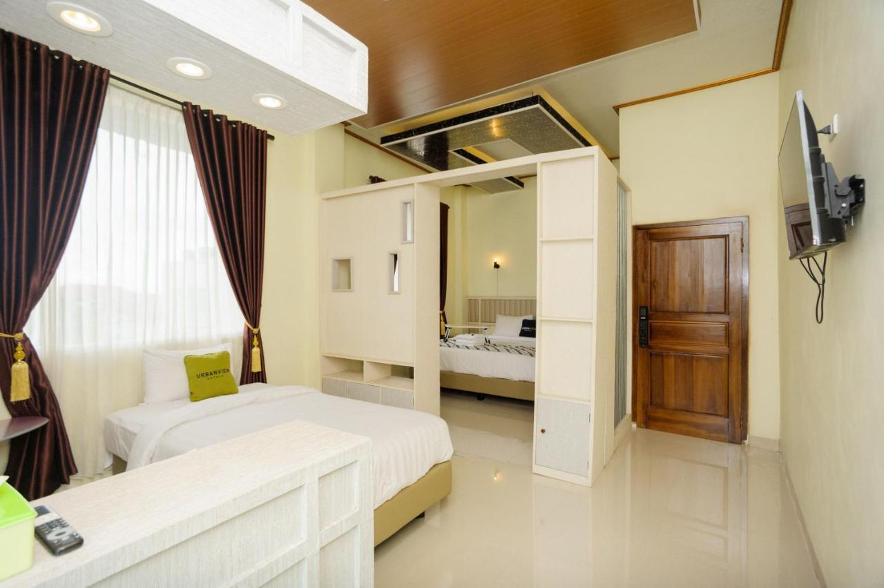Urbanview Hotel JIB Bandar Lampung Exterior foto